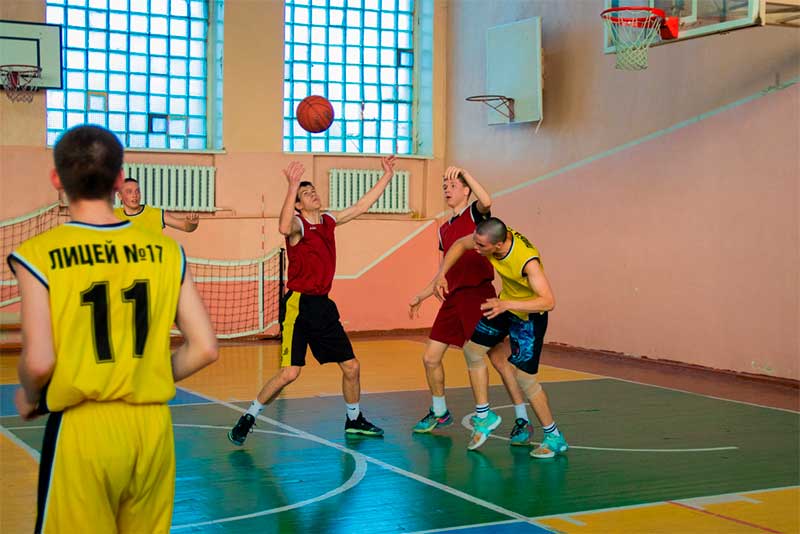 Баскетбол Троицка — борьба за каждый мяч
