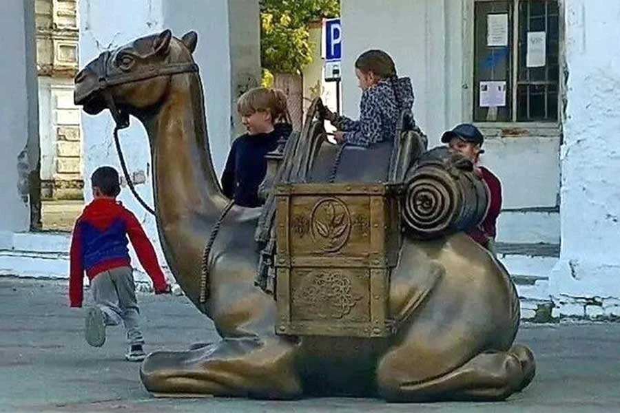 Верблюд и новая подсветка