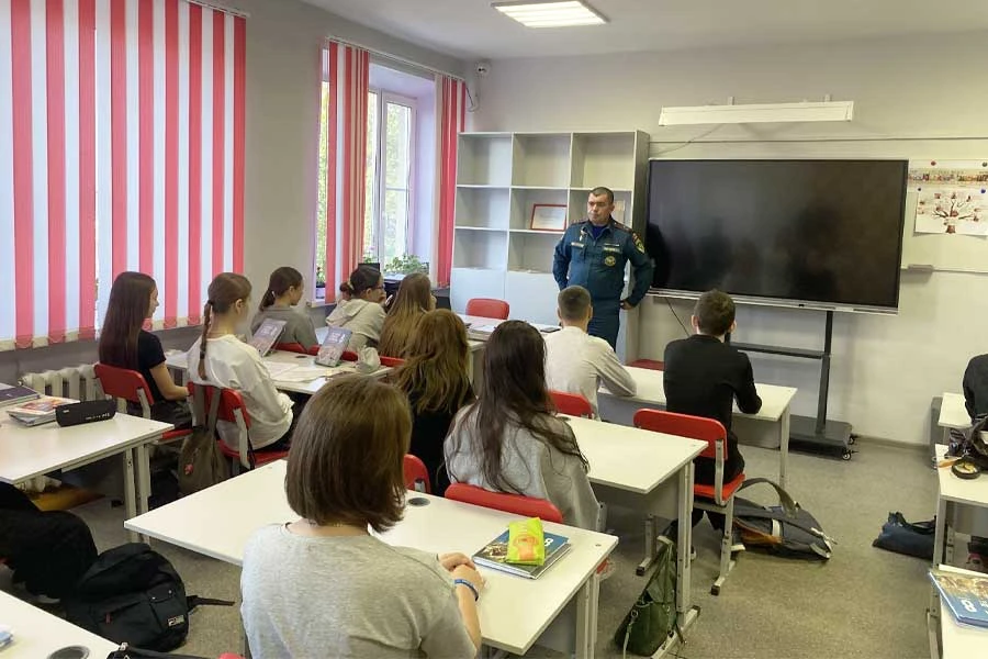 «Классная встреча» с настоящим героем